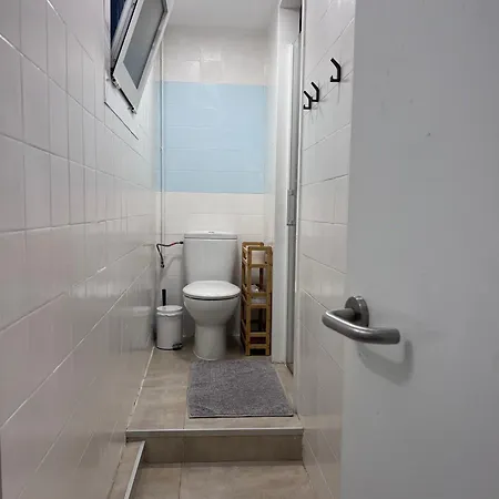 Alojamiento Con Encanto En Planta Superior Ideal Para Trabajo Y Escapadas Familiares En Montserrat Esparreguera Exterior foto